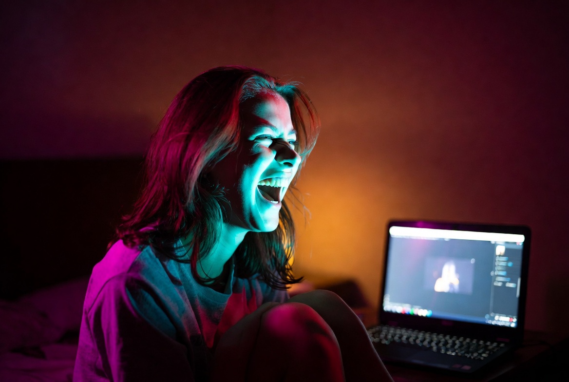 Real user story random cam2cam with hot girls